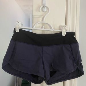 Lululemon Speed It Up 2.5 in shorts